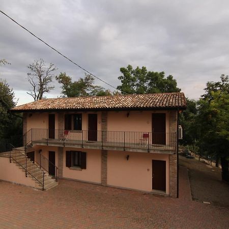 Agriturismo Ca' Isotta Castello di Serravalle Eksteriør bilde