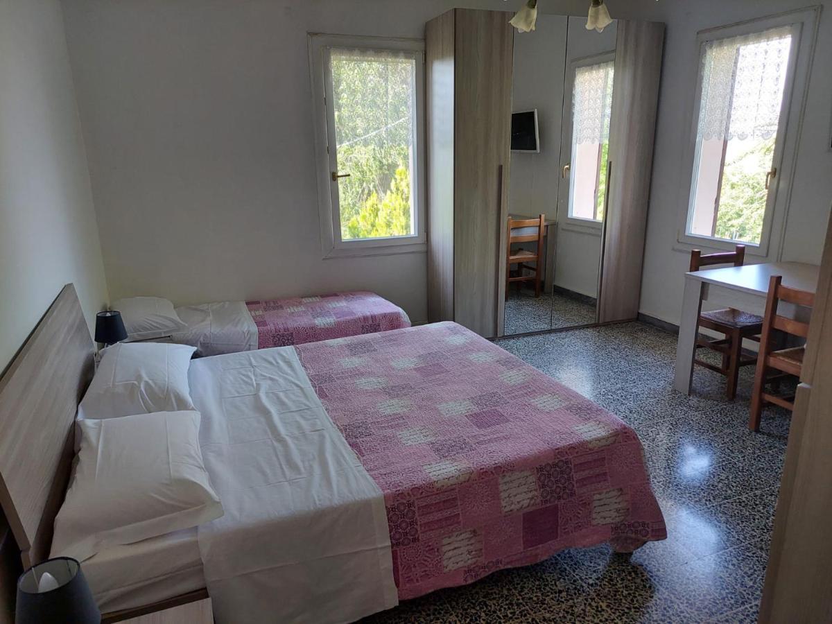 Agriturismo Ca' Isotta Castello di Serravalle Eksteriør bilde