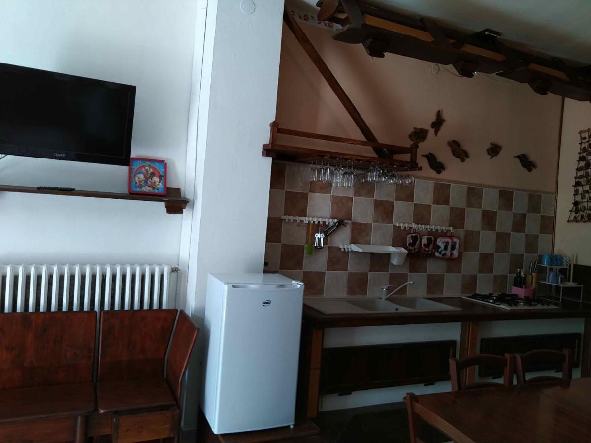 Agriturismo Ca' Isotta Castello di Serravalle Eksteriør bilde
