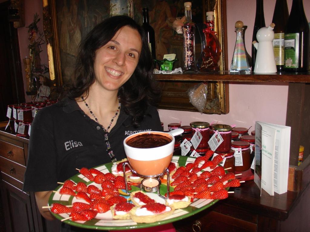 Agriturismo Ca' Isotta Castello di Serravalle Eksteriør bilde